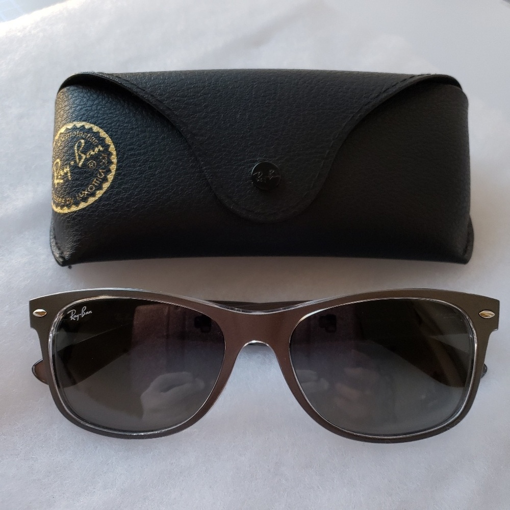 RAY BAN NEW WAYFARER SUNGLASSES